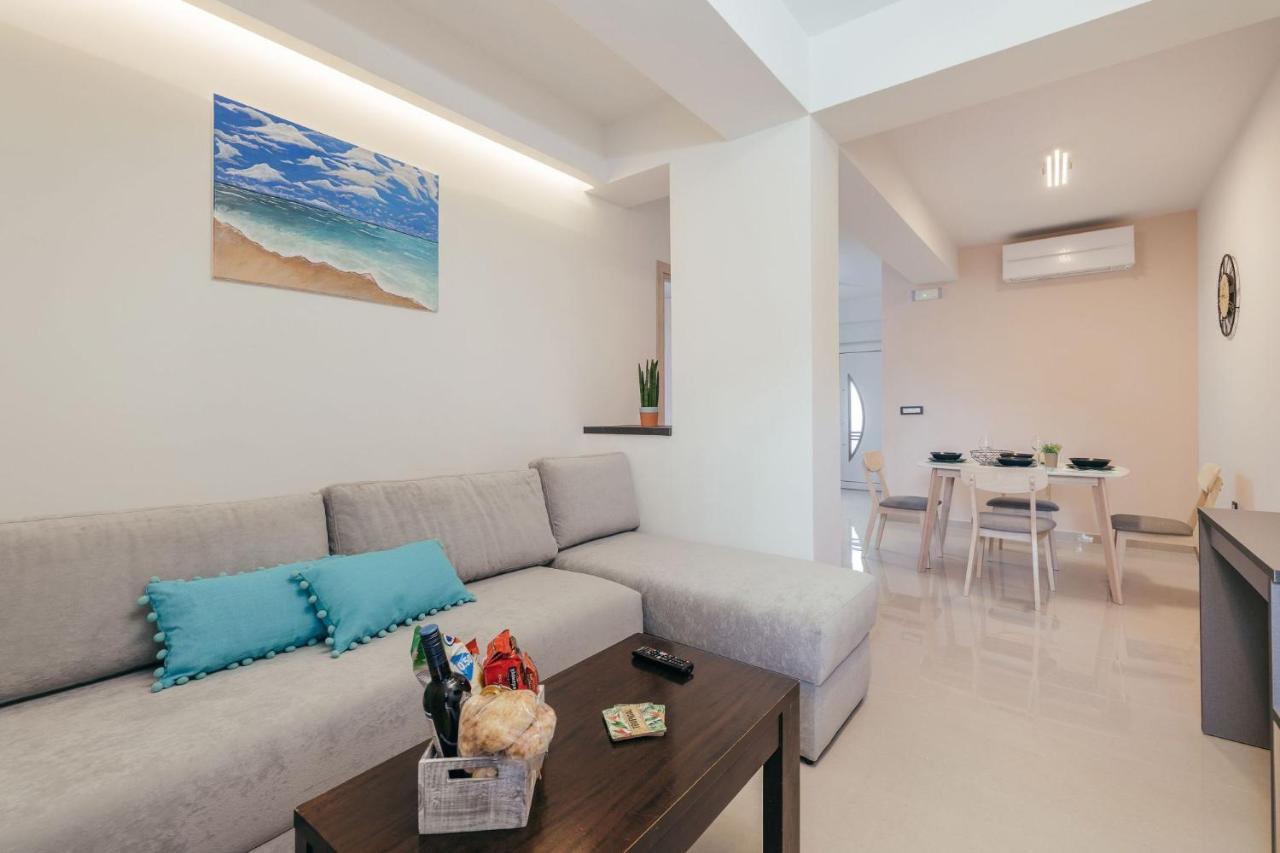 Corner45 Apartments In Kalamaki Center, By Zantewize מראה חיצוני תמונה